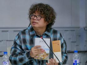 «Благодать большого снега»: поэты обсудили перспективы международного сотрудничества