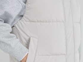 Утеплённый жилет с капюшоном, Бежевый