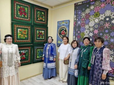 Мастерицы из Якутии стали обладателями Гран-при фестиваля лоскутного шитья в Гатчине