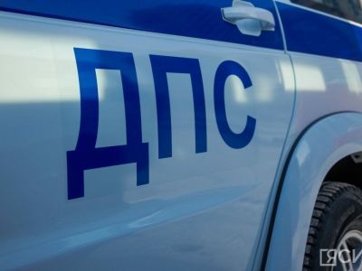 Маршрутный автобус попал в ДТП в Якутске