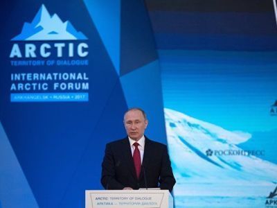 Путин выступит на пленарной сессии Арктического форума