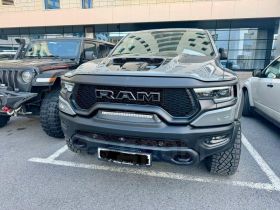 До 18 млн рублей: обзор самых дорогих автомобилей, выставленных на продажу в Якутске