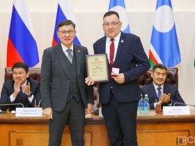 В День российской печати журналистам Якутии вручили награды