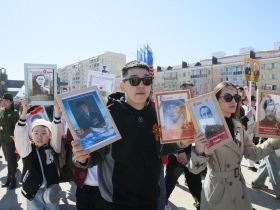 Фото. В Якутске акция «Бессмертный полк» собрала более 50 тысяч человек