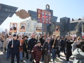 Фото. В Якутске акция «Бессмертный полк» собрала более 50 тысяч человек