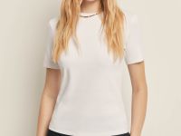 Футболка приталенного силуэта