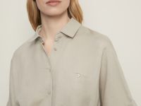 Платье с коротким рукавом и добавлением льна