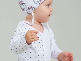 Шапка детская трикотажная для девочек, 2 шт в комплекте