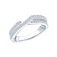 Серебряное кольцо с фианитами