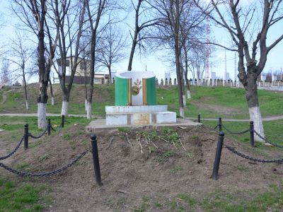 Братская могила мирных жителей, казненных оккупантами