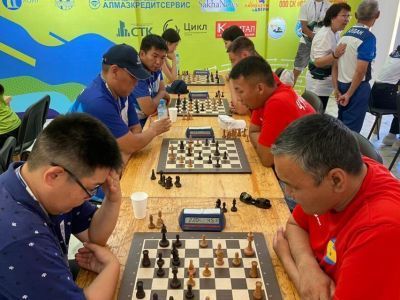 Мастера ФИДЕ участвуют в соревнованиях по шахматам в VIII Играх народов Якутии