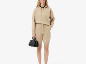 Небольшая женская сумка через плечо Lacoste