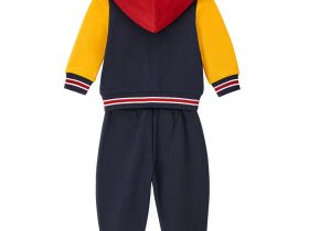Комплект (толстовка+брюки) для маленького мальчика