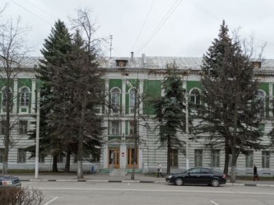 Здание научной библиотеки Тверского госуниверситета с фрагментами общественных зданий