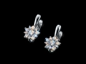 Серьги из белого золота с бриллиантами э4701сг10177200