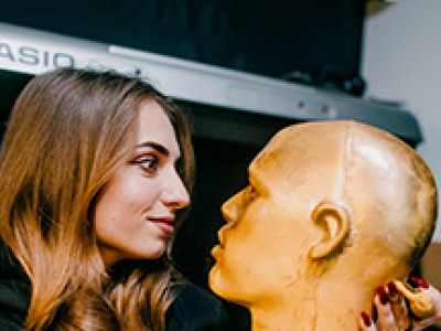 Двое в небе + стюардесса