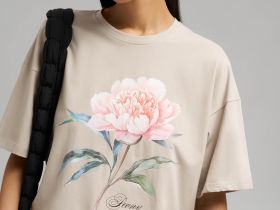 Свободная футболка из хлопкового джерси