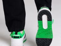 Кроссовки для девочек