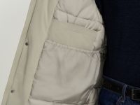 Утепленное полупальто с накладными карманами