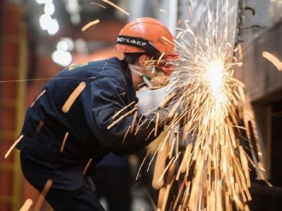 В Якутии начинается прием заявок на получение грантов от предприятий обрабатывающей промышленности