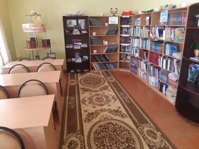 Модельная библиотека села Зензели