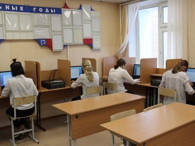 Администрация Мирнинского района помогает школьникам в профориентации