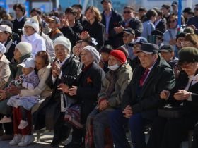 В парке Победы открыли арку «Якутск — город трудовой доблести»