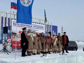 Массовое обливание холодной водой прошло в Якутске