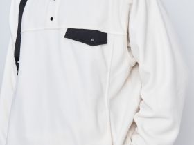 Толстовка с воротником-стойкой