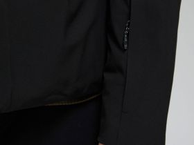 Горнолыжная куртка со съемным капюшоном