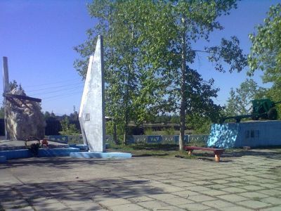 Монумент в честь побед социализма на севере Бурятской АССР