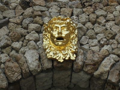 Маскароны (пять)