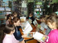 Коммунарский библиотечный филиал № 8