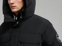 Пуховое пальто с накладными карманами