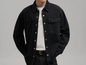 Джинсовая рубашка объемного кроя