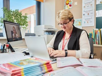 Награды за успехи и важные сообщения: педагоги и школьники получили новые возможности в Сферуме