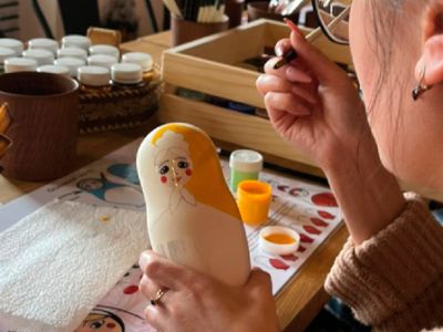 Мастер-класс &quot;Роспись матрёшки с чаепитием&quot;