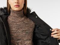 Женская куртка Lacoste с капюшоном