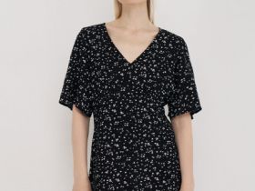 Мини-платье с принтом и рюшами, Черный