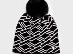 Шапка трикотажная для девочек