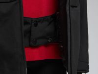 Горнолыжная куртка полуприлегающего силуэта