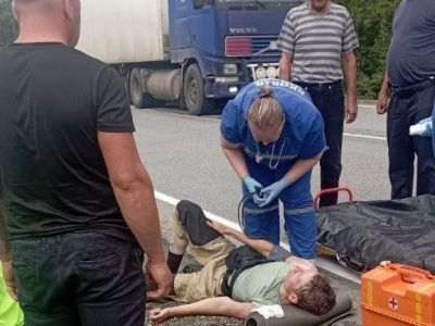 Путешественника из Якутии на велосипеде сдуло с дороги в Хабаровском крае