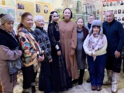 Анна Черданцева исполнила Олонхо в музее Арылаха