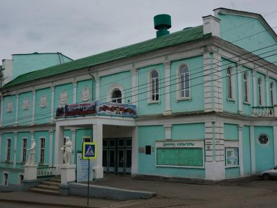 Городской филармонический зал Свердловской филармонии во Дворце культуры Алапаевска