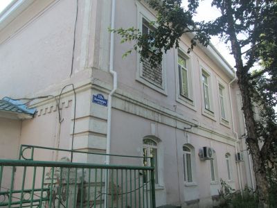 Здания железнодорожной больницы
