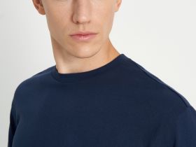 Футболка из хлопка свободного силуэта