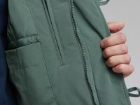 Утепленная куртка с капюшоном