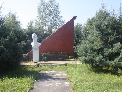 Памятник воинам-землякам, погибшим в годы Великой Отечественной войны (1941-1945 гг.)