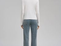 Легкий кардиган приталенного кроя с шерстью