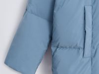 Пуховик с капюшоном и воротником-стойкой